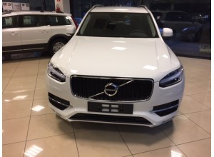 VOLVO XC90 . SUV ELEGANTE E SPAZIOSO. ANCHE 7 POSTI